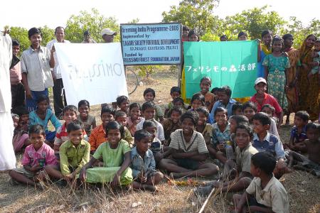 「助けたい」が業務に根付く<フェリシモのCSR活動>　90年の「森基金」からスタート