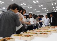 ハルメク　おせちの試食会を開催、120人の読者が参加、主婦の声を商品に反映